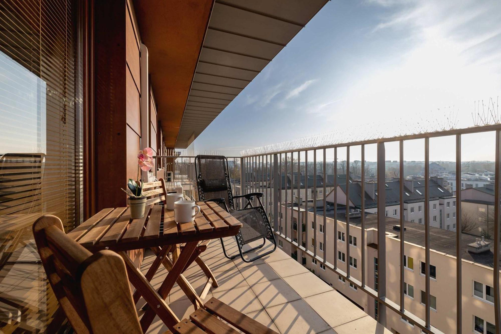 Exceptional With Balcony By Renters Apartment