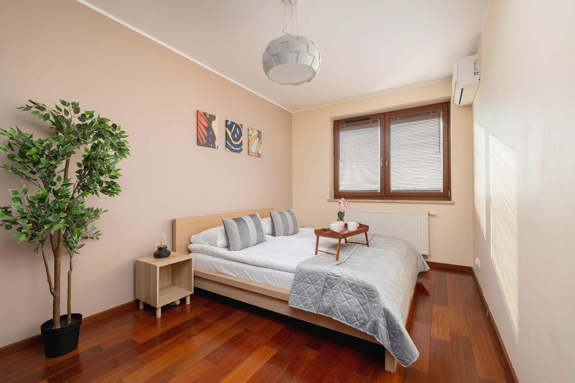 Apartment Exceptional With Balcony By Renters *